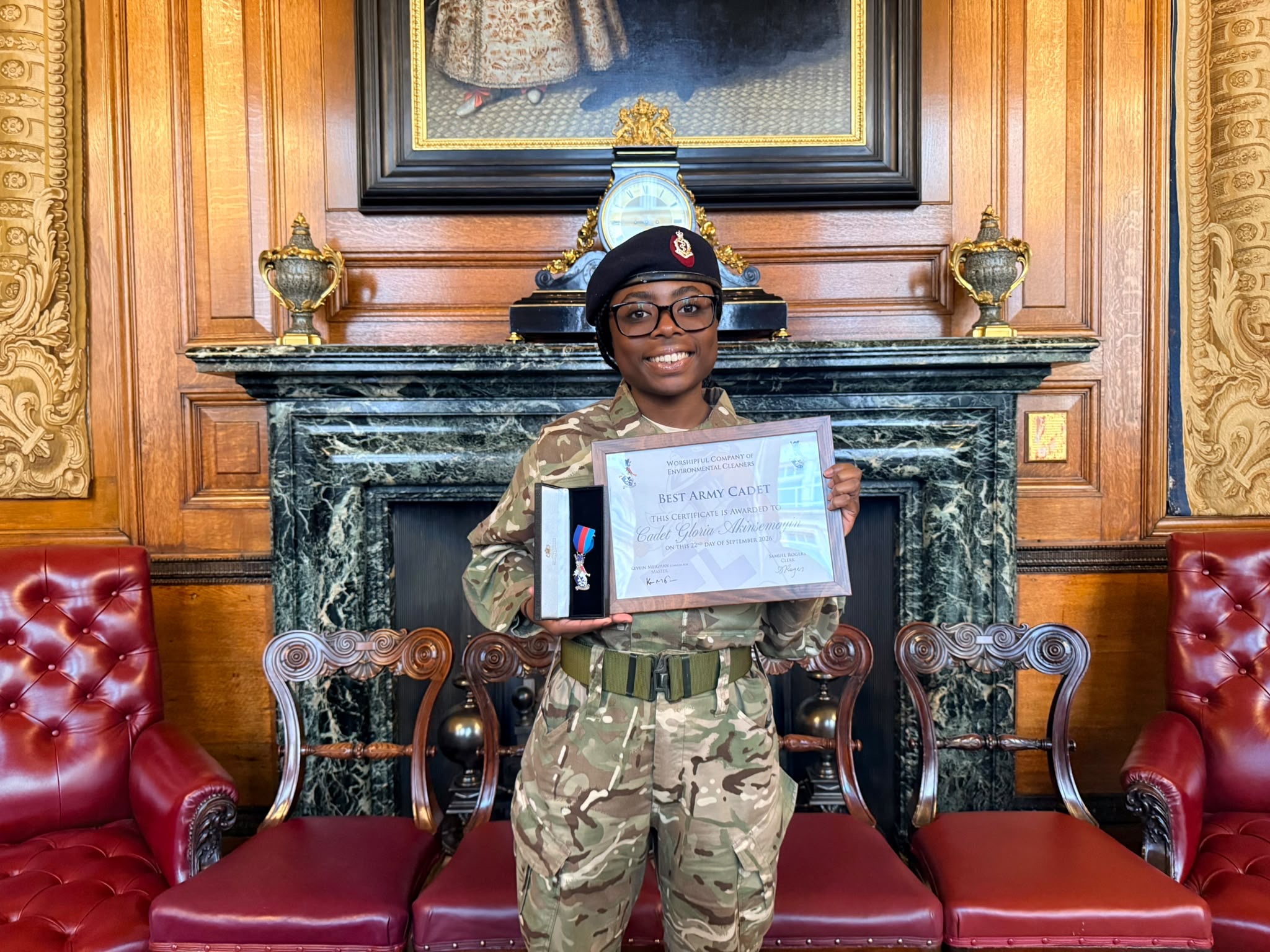 Gloria holding award